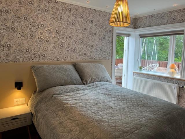 Charming 3 Bedroom Apartment Акурейри Екстериор снимка